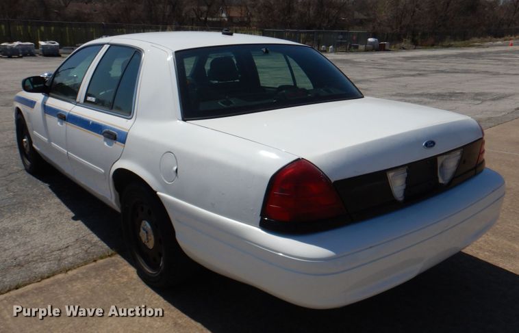 image for item JL9098 2007 Ford Crown Victoria Police Interceptor