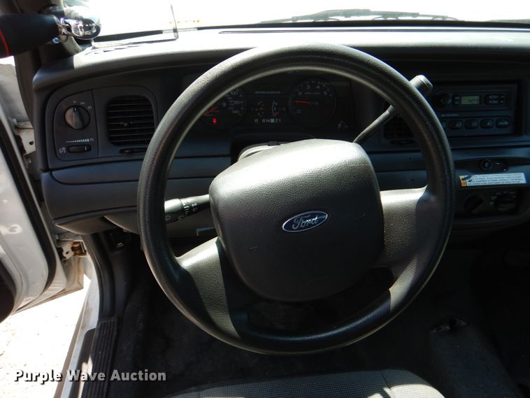 image for item JL9098 2007 Ford Crown Victoria Police Interceptor
