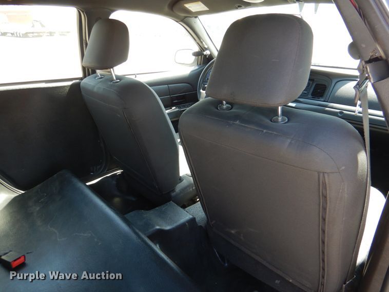 image for item JL9098 2007 Ford Crown Victoria Police Interceptor