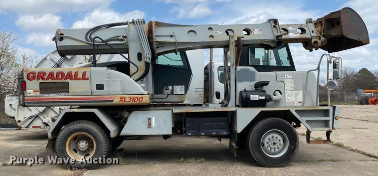 image for item JL9099 2003 Gradall XL3100  wheeled excavator