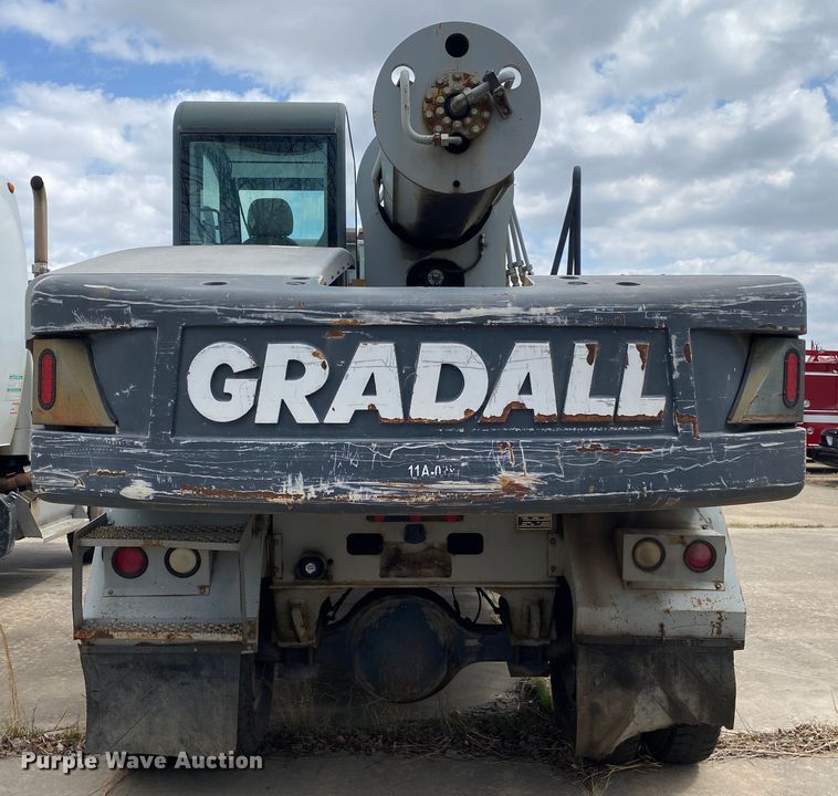 image for item JL9099 2003 Gradall XL3100  wheeled excavator
