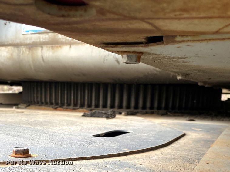 image for item JL9099 2003 Gradall XL3100  wheeled excavator