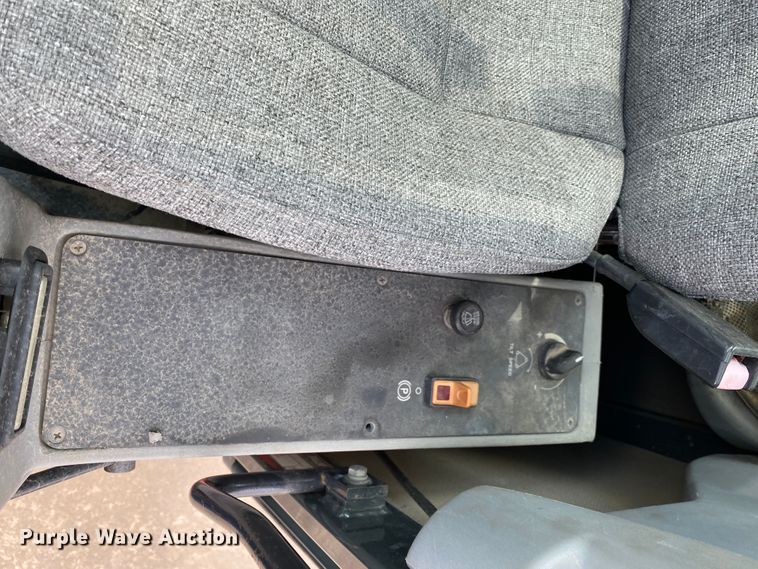 image for item JL9099 2003 Gradall XL3100  wheeled excavator