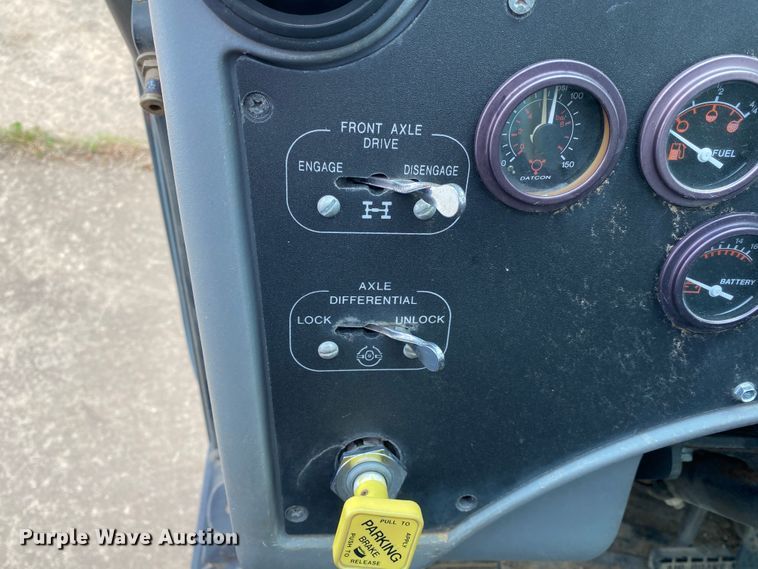 image for item JL9099 2003 Gradall XL3100  wheeled excavator