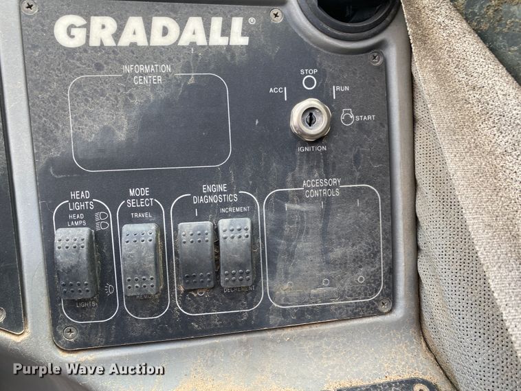 image for item JL9099 2003 Gradall XL3100  wheeled excavator