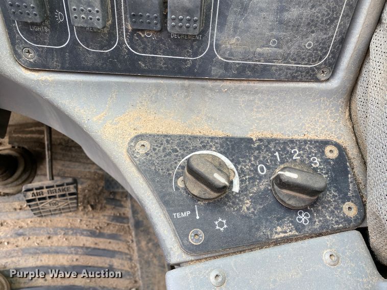 image for item JL9099 2003 Gradall XL3100  wheeled excavator