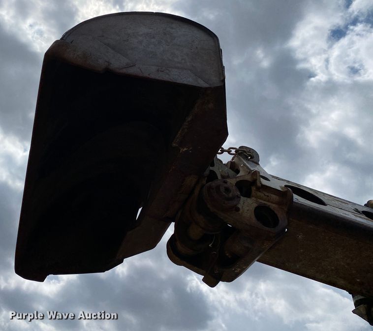 image for item JL9099 2003 Gradall XL3100  wheeled excavator