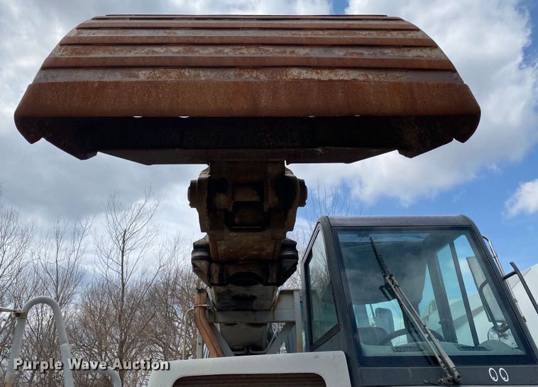 image for item JL9099 2003 Gradall XL3100  wheeled excavator