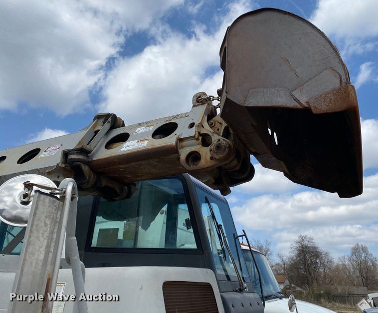 image for item JL9099 2003 Gradall XL3100  wheeled excavator