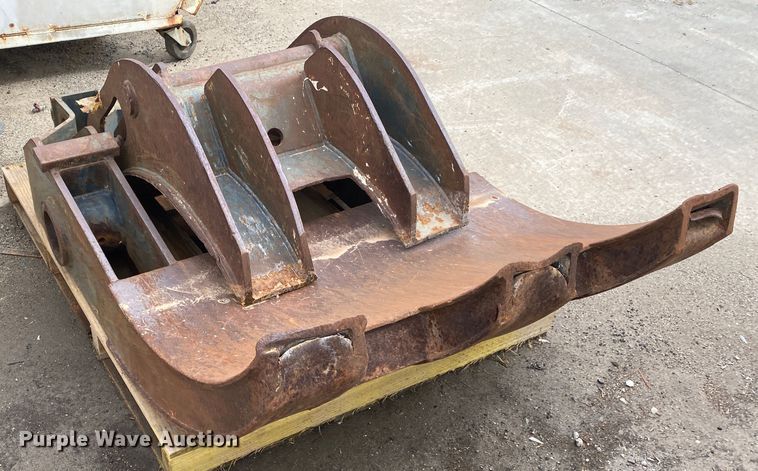 image for item JL9099 2003 Gradall XL3100  wheeled excavator