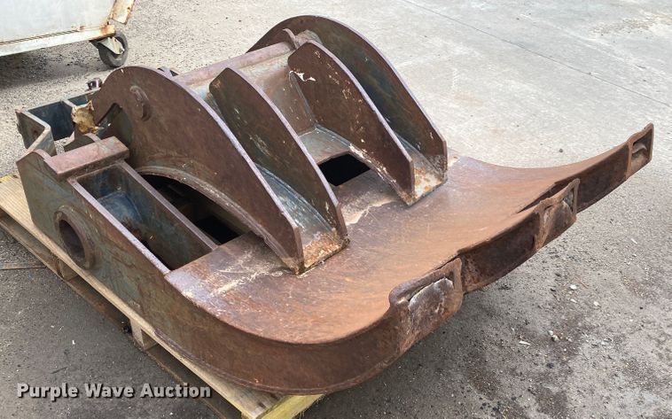 image for item JL9099 2003 Gradall XL3100  wheeled excavator