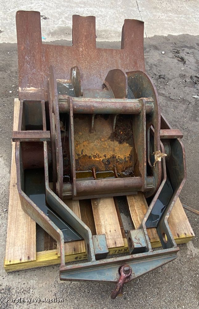 image for item JL9099 2003 Gradall XL3100  wheeled excavator