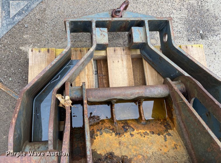 image for item JL9099 2003 Gradall XL3100  wheeled excavator