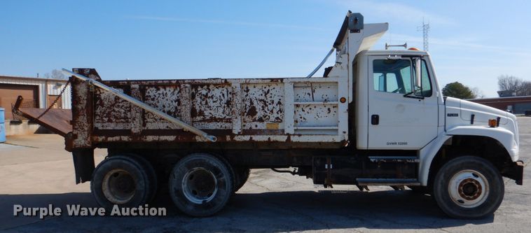image for item JL9100 2001 Freightliner FL80  dump truck