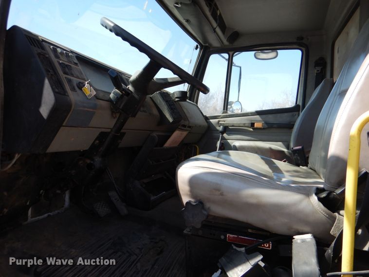 image for item JL9100 2001 Freightliner FL80  dump truck