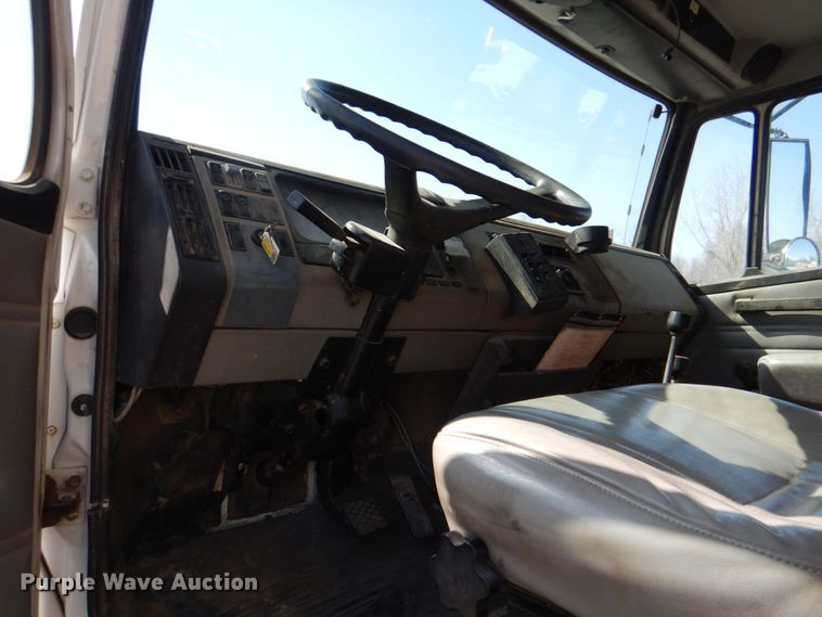 image for item JL9100 2001 Freightliner FL80  dump truck