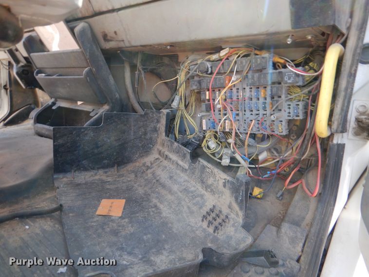 image for item JL9100 2001 Freightliner FL80  dump truck