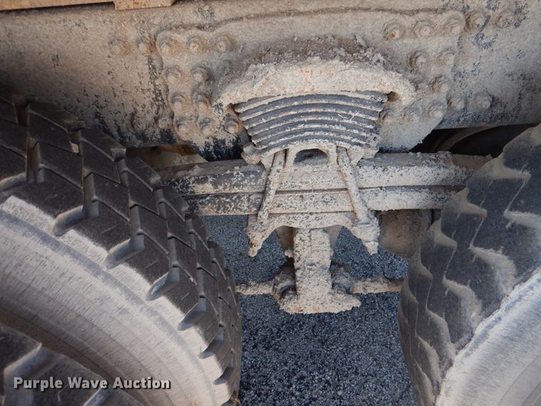 image for item JL9100 2001 Freightliner FL80  dump truck