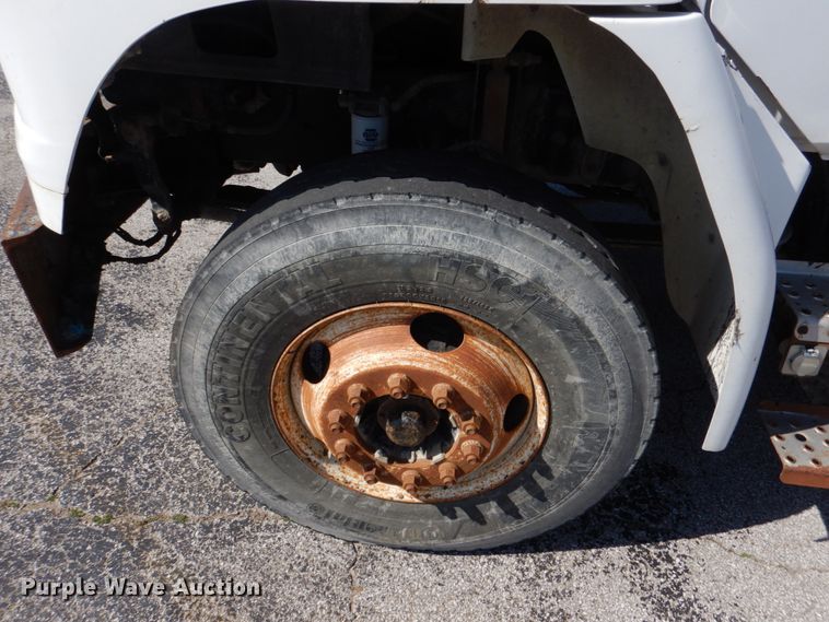 image for item JL9100 2001 Freightliner FL80  dump truck