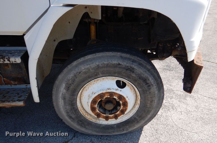 image for item JL9100 2001 Freightliner FL80  dump truck