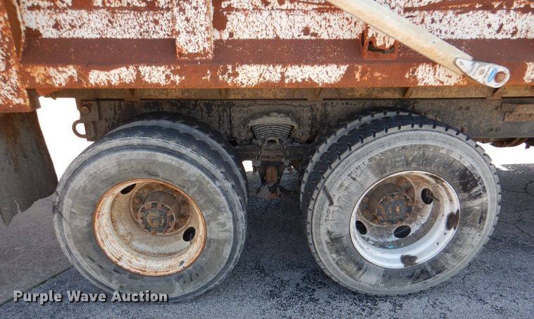 image for item JL9100 2001 Freightliner FL80  dump truck