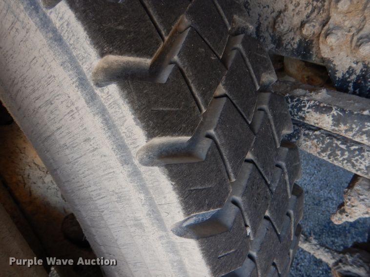 image for item JL9100 2001 Freightliner FL80  dump truck