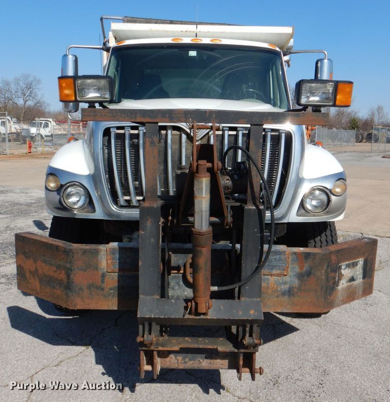 image for item JL9101 2011 International 7400  dump truck