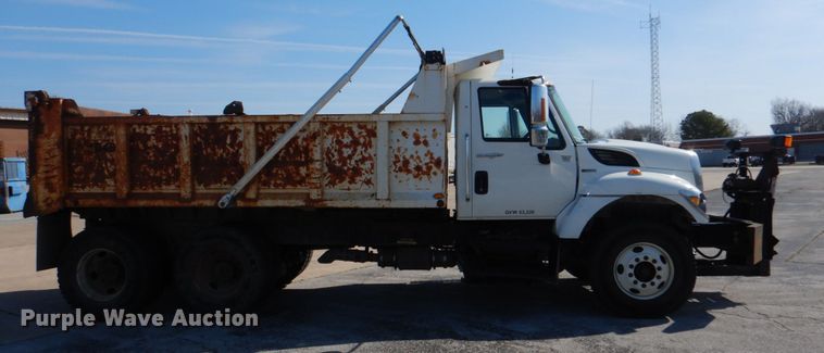 image for item JL9101 2011 International 7400  dump truck