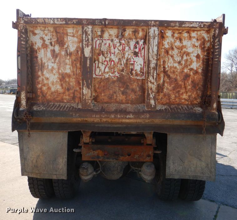 image for item JL9101 2011 International 7400  dump truck