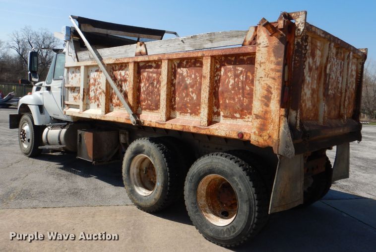 image for item JL9101 2011 International 7400  dump truck