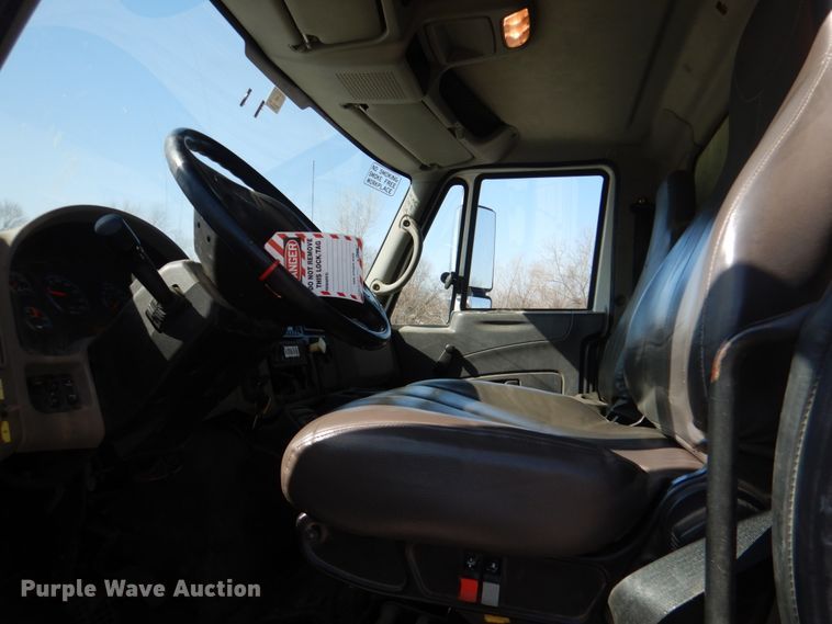 image for item JL9101 2011 International 7400  dump truck