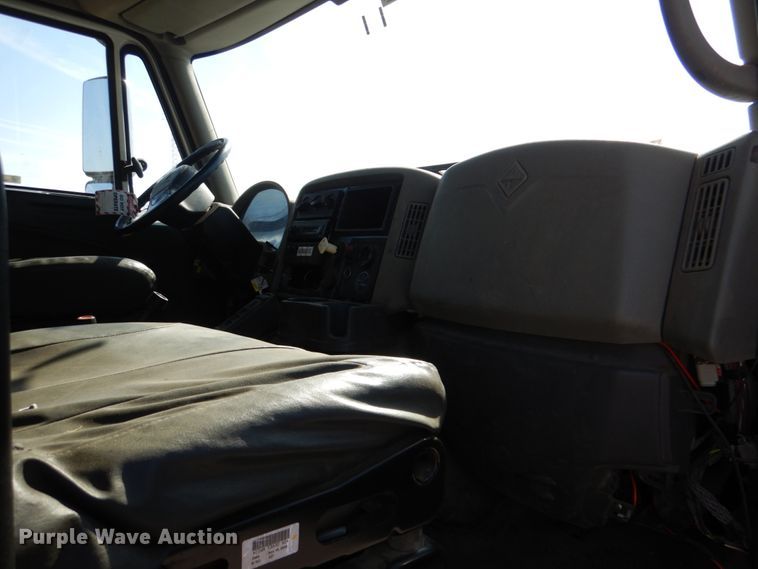 image for item JL9101 2011 International 7400  dump truck