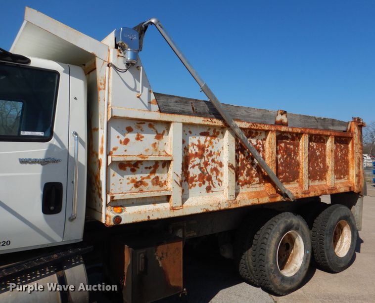 image for item JL9101 2011 International 7400  dump truck