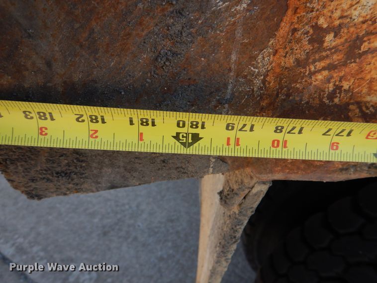 image for item JL9101 2011 International 7400  dump truck