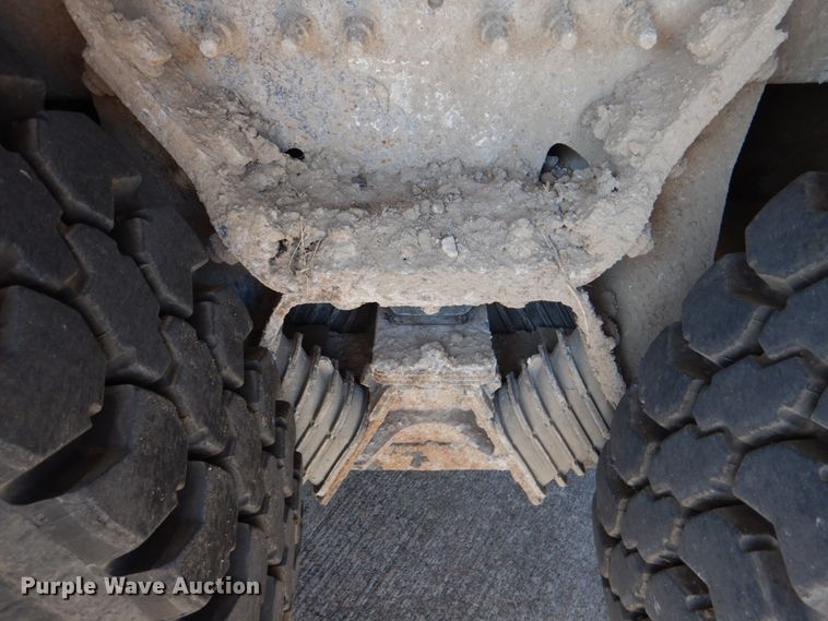 image for item JL9101 2011 International 7400  dump truck