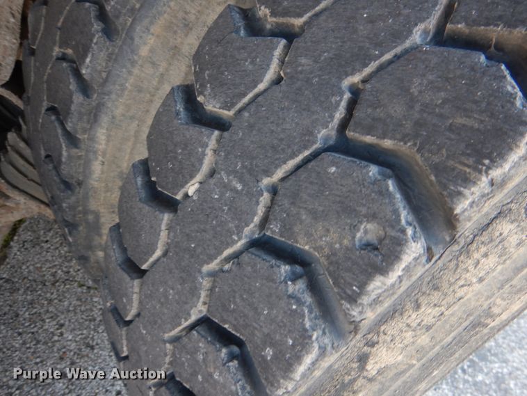 image for item JL9101 2011 International 7400  dump truck