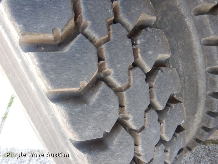 image for item JL9101 2011 International 7400  dump truck