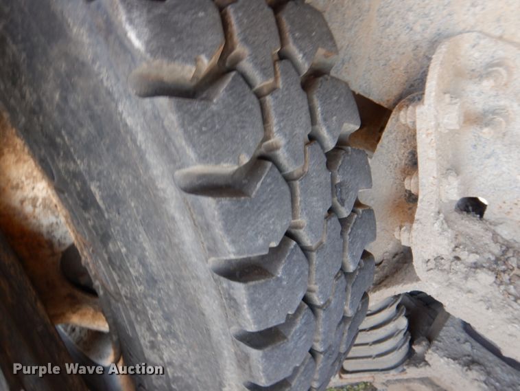 image for item JL9101 2011 International 7400  dump truck