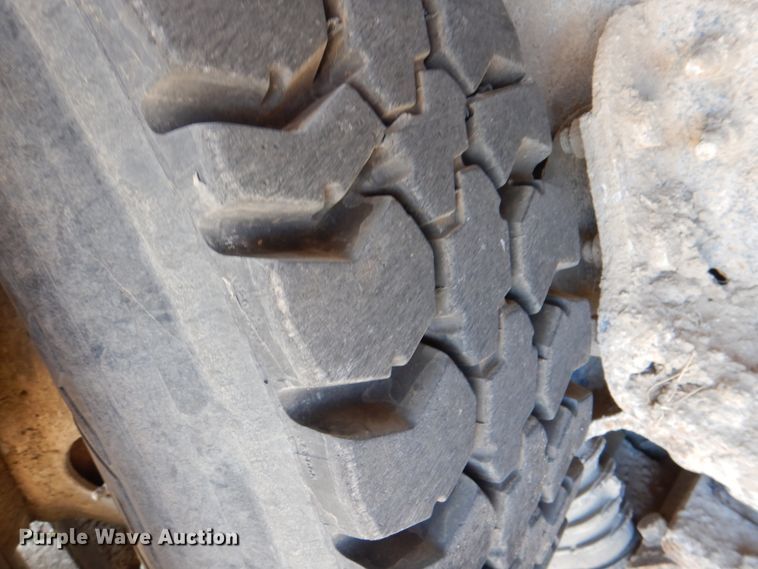 image for item JL9101 2011 International 7400  dump truck