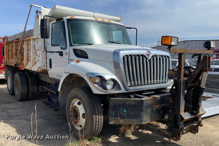 image for item JL9102 2011 International 7400  dump truck