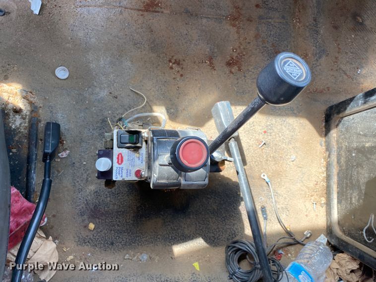 image for item JL9102 2011 International 7400  dump truck