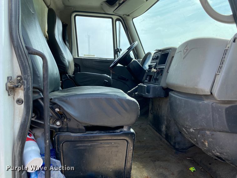 image for item JL9102 2011 International 7400  dump truck