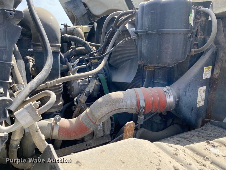 image for item JL9102 2011 International 7400  dump truck