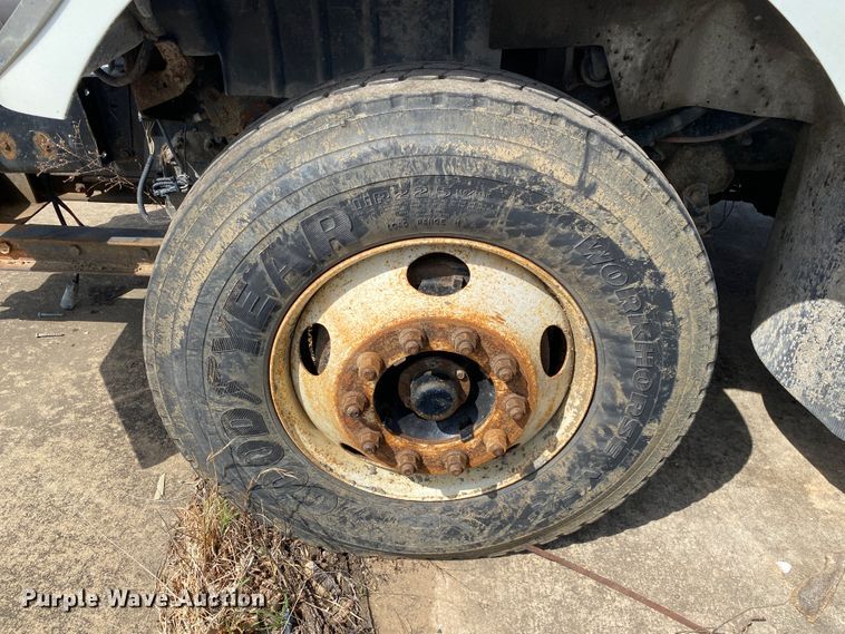 image for item JL9102 2011 International 7400  dump truck