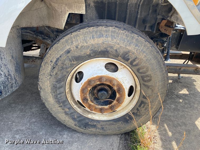 image for item JL9102 2011 International 7400  dump truck