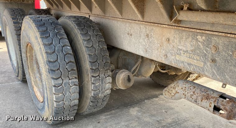 image for item JL9102 2011 International 7400  dump truck