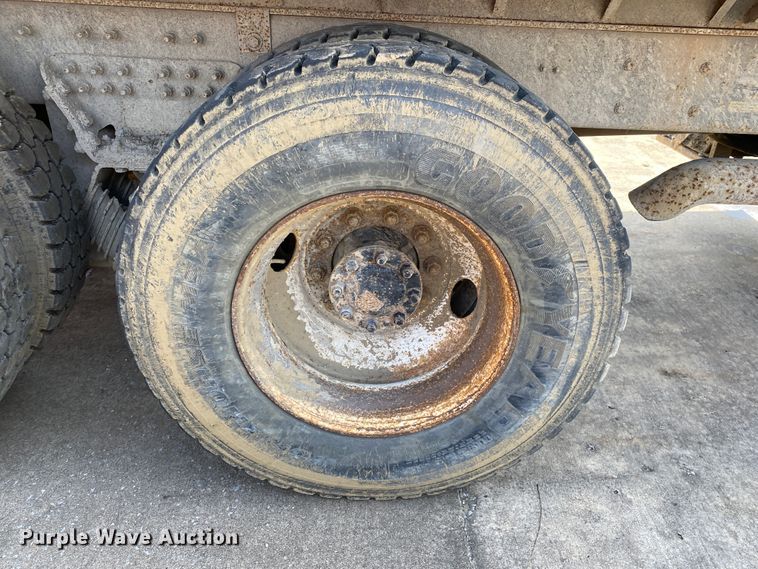 image for item JL9102 2011 International 7400  dump truck