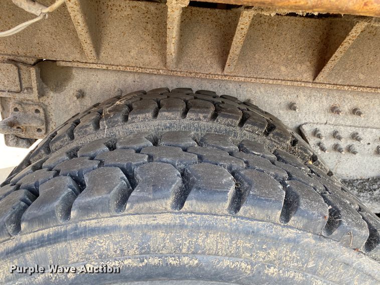 image for item JL9102 2011 International 7400  dump truck