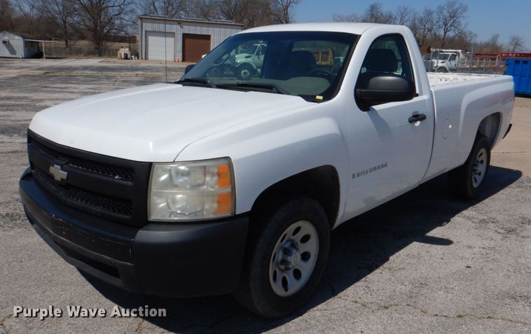 image for item JL9103 2007 Chevrolet Silverado  pickup truck