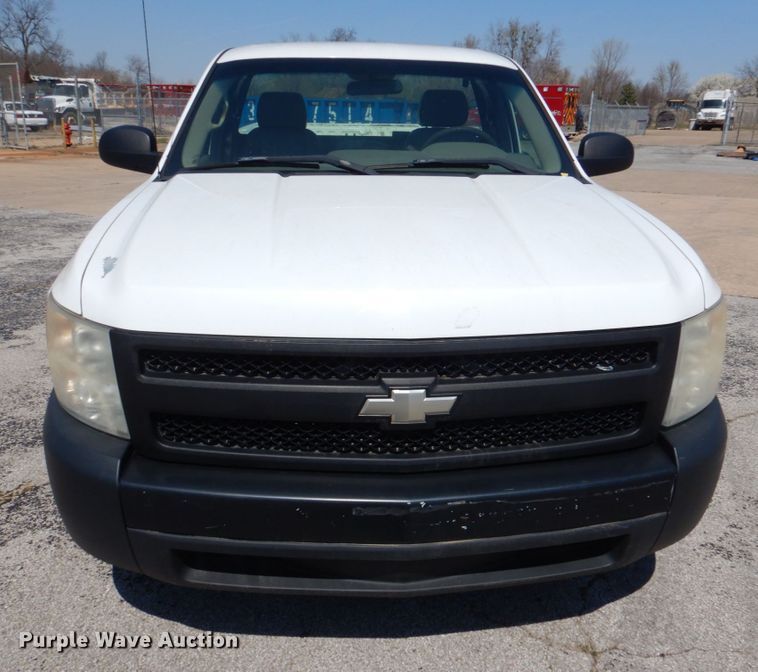 image for item JL9103 2007 Chevrolet Silverado  pickup truck